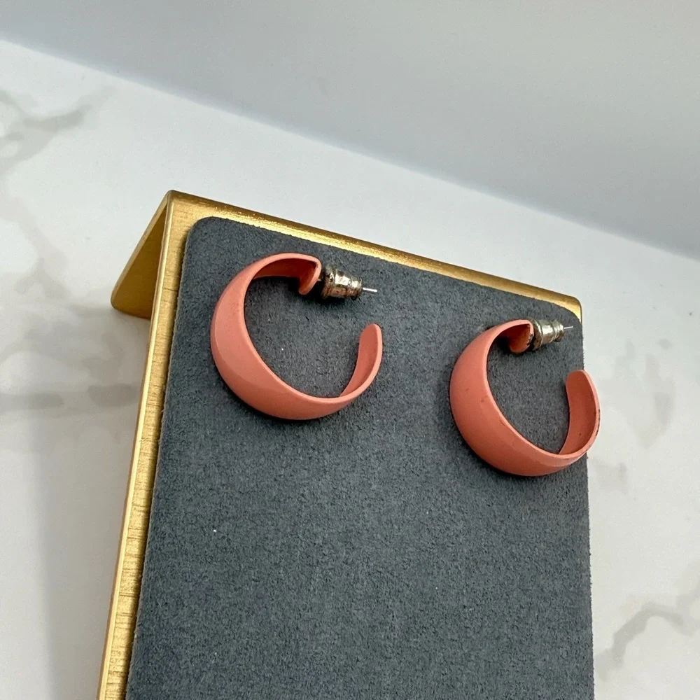 Vintage‎ Coral Pink Silver-Toned U-Shaped Fashion Clip-On Stud Hoop Earrings